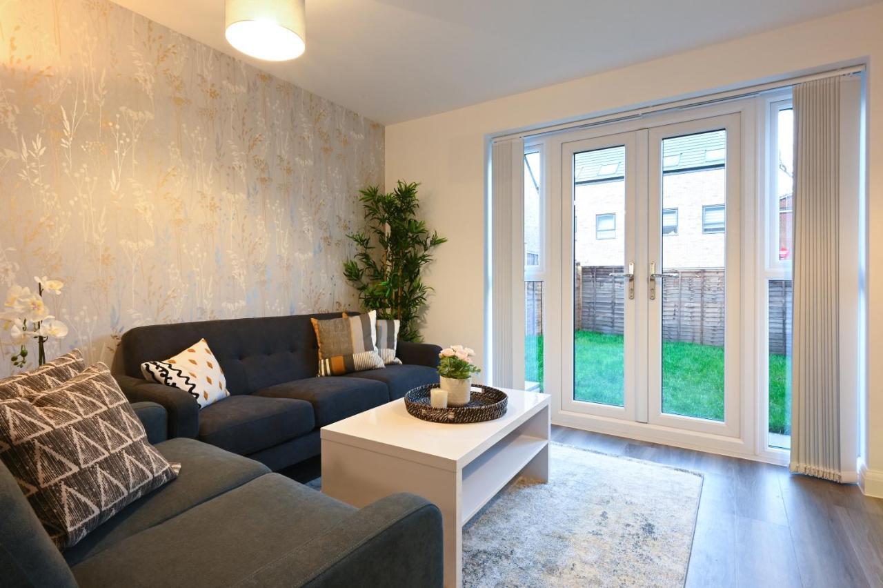 Luxury 4 Bed House With Gated Parking In The Heart Of Birmingham! Apartment Bagian luar foto