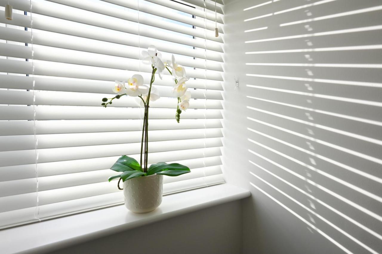 Luxury 4 Bed House With Gated Parking In The Heart Of Birmingham! Apartment Bagian luar foto