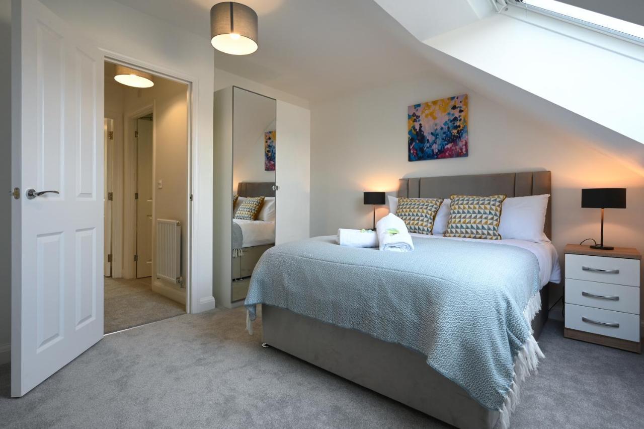Luxury 4 Bed House With Gated Parking In The Heart Of Birmingham! Apartment Bagian luar foto